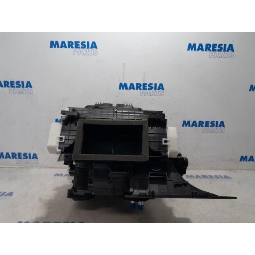Renault - Captur - Heater housing