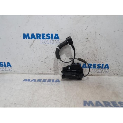 Renault - Grand Scenic - Rear door lock mechanism 4-door, left