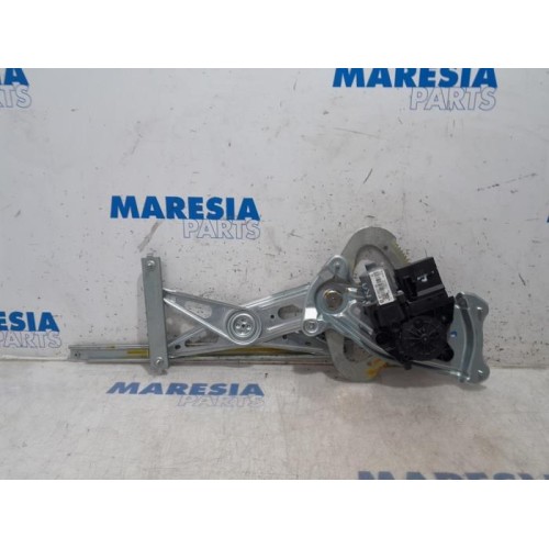Renault - Grand Scenic - Rear door window mechanism 4-door, right