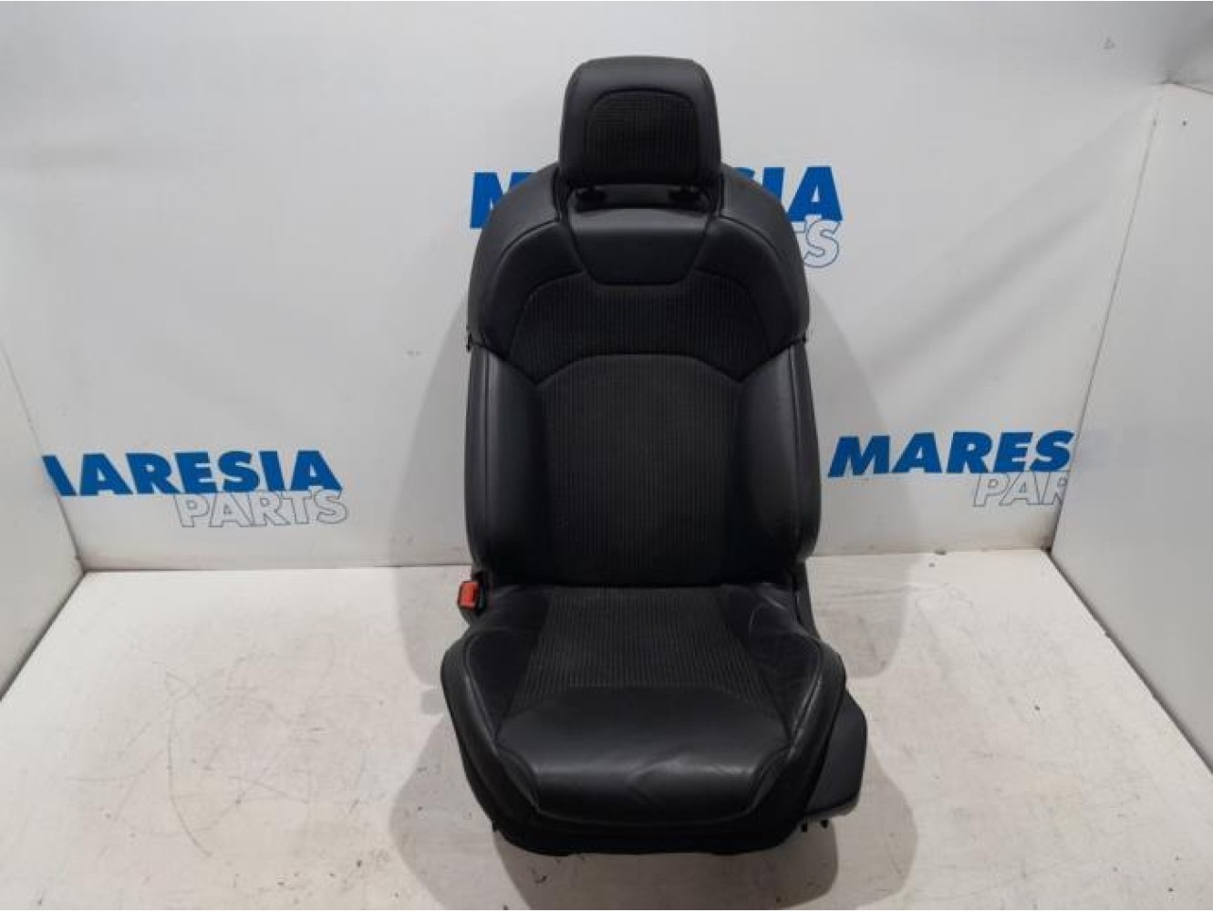 Citroen - C5 - Stoel links