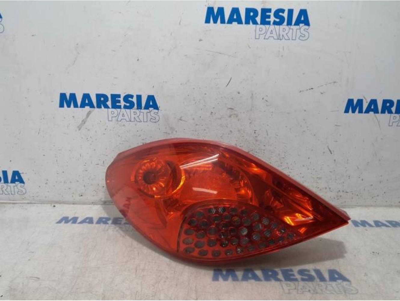 Peugeot - 207 - Achterlicht links