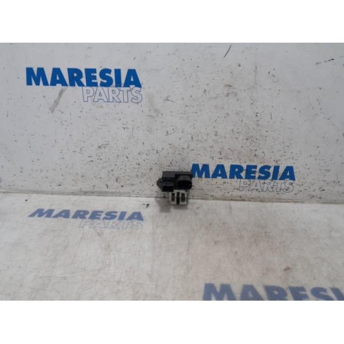 Peugeot - 207 - Cooling fan resistor
