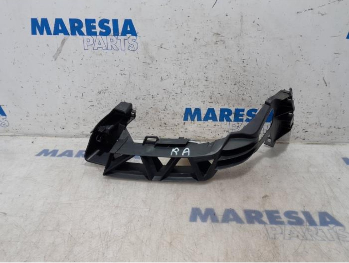 Peugeot - 207 - Rear bumper bracket, right