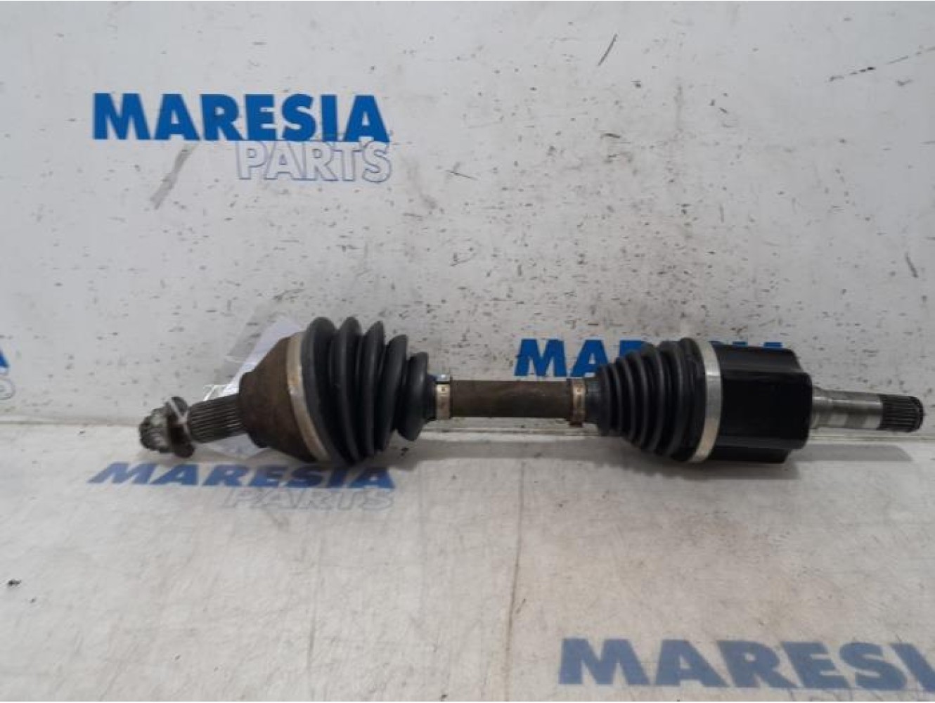 Alfa Romeo - 159 - Aandrijfas links-voor