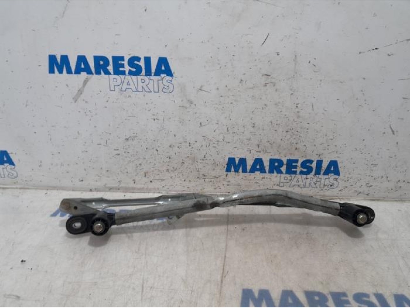 Alfa Romeo - 159 - Wiper mechanism