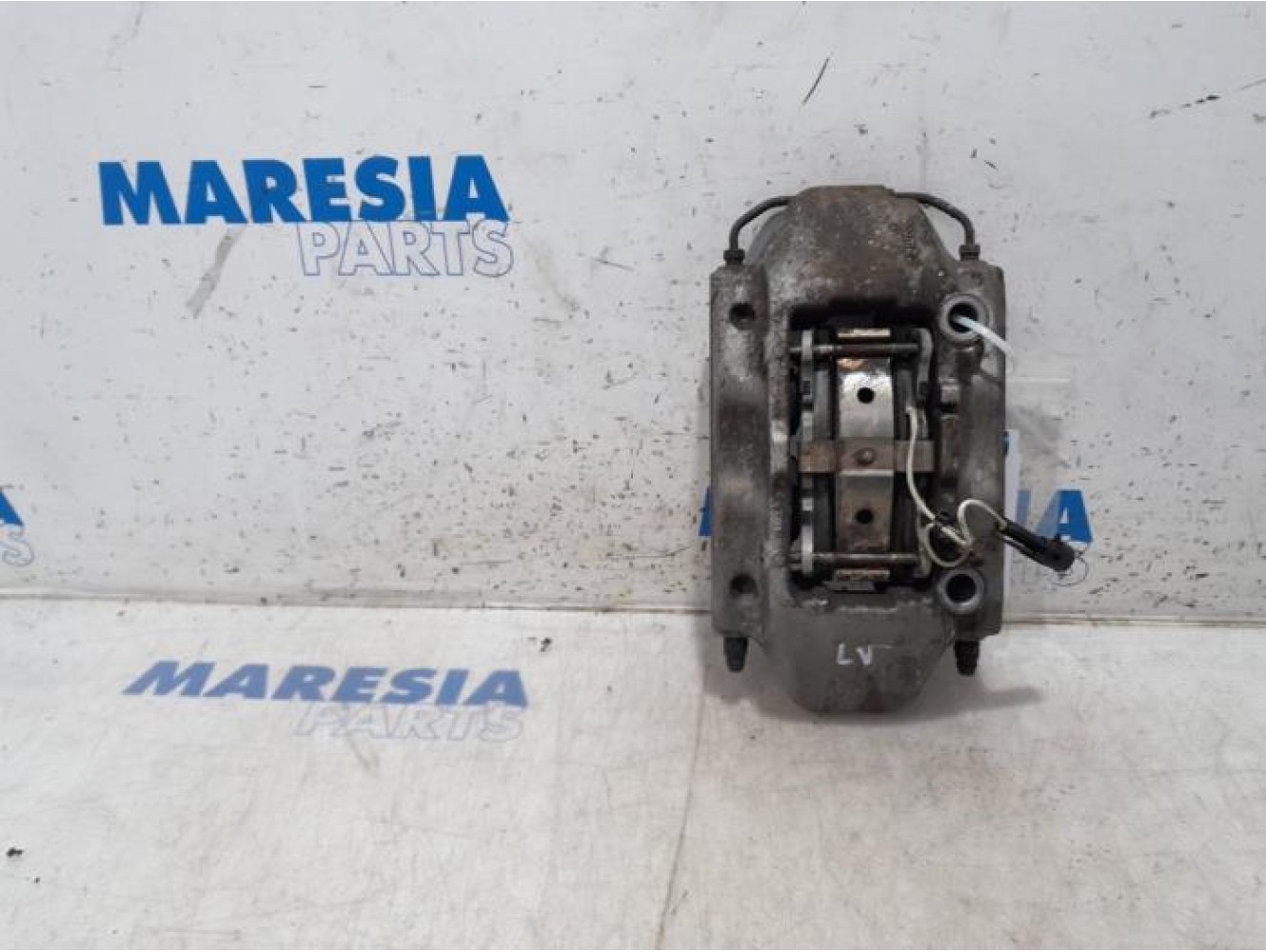 Alfa Romeo - 159 - Front brake calliper, left