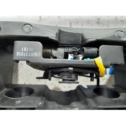 Renault - Captur - Lock plate