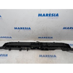 Renault - Captur - Lock plate