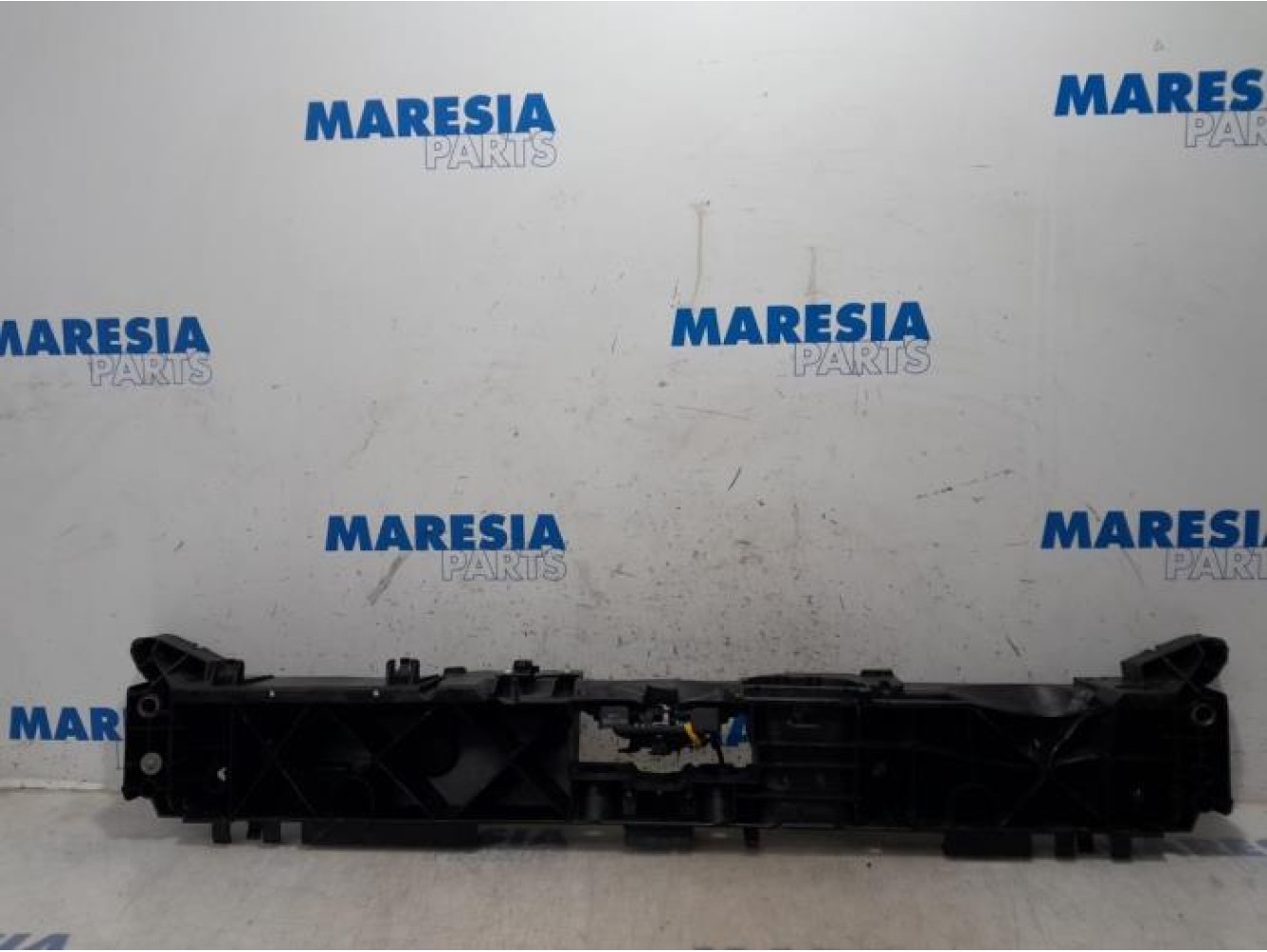Renault - Captur - Lock plate