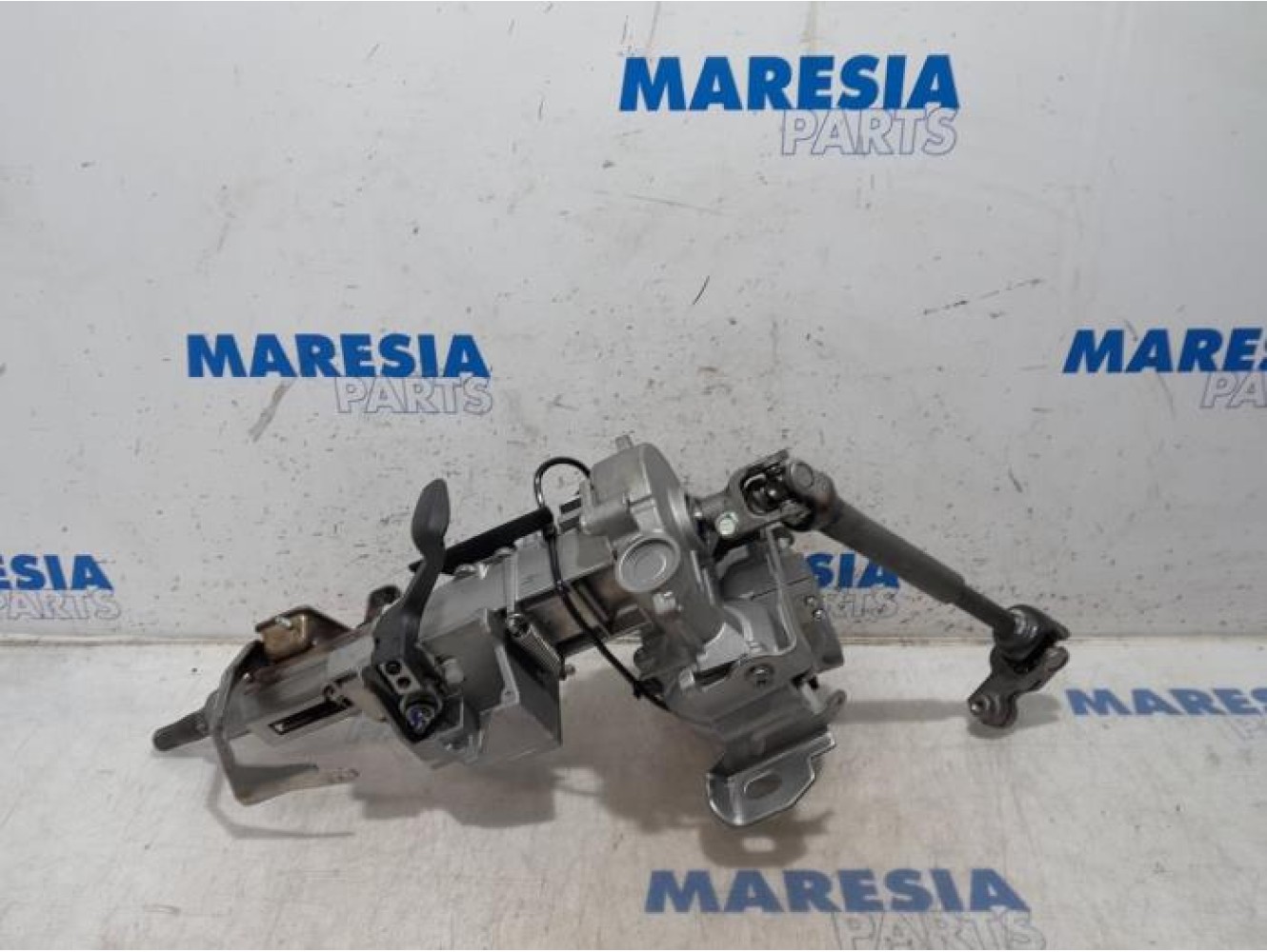Renault - Captur - Steering column housing