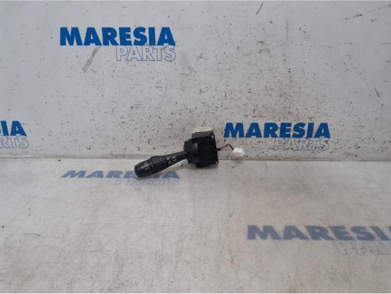 Renault - Captur - Indicator switch