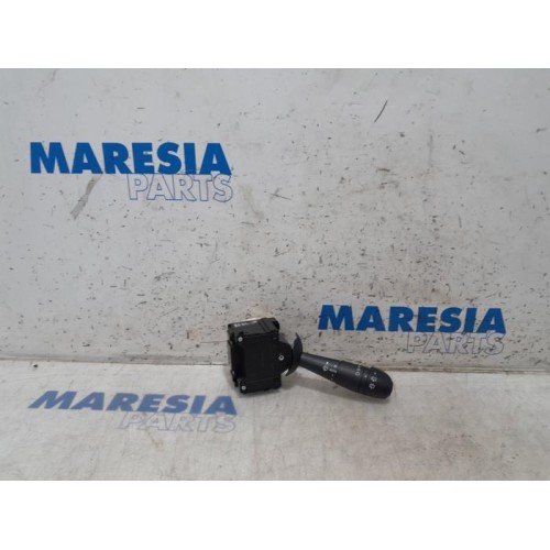 Renault - Captur - Wiper switch