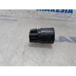 Renault - Captur - Start/stop switch