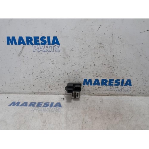 Peugeot - 207 - Cooling fan resistor