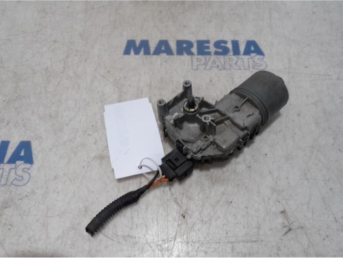 Alfa Romeo - 159 - Front wiper motor
