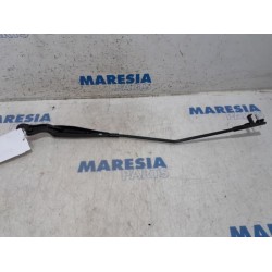 Alfa Romeo - 159 - Front wiper arm