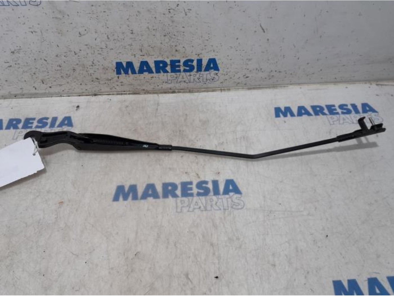 Alfa Romeo - 159 - Front wiper arm
