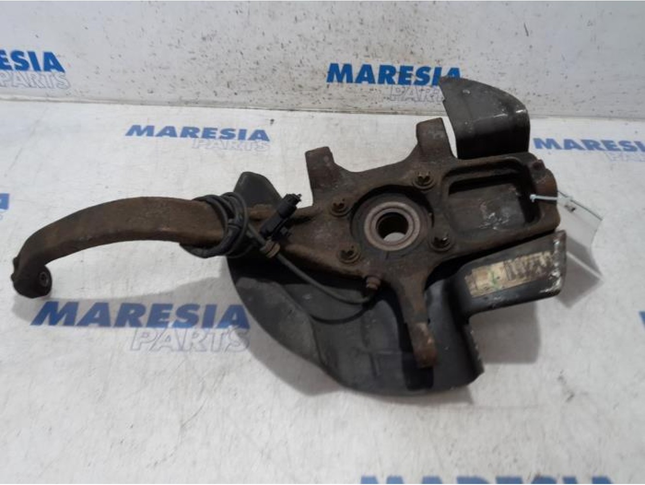 Alfa Romeo - 159 - Knuckle, front left