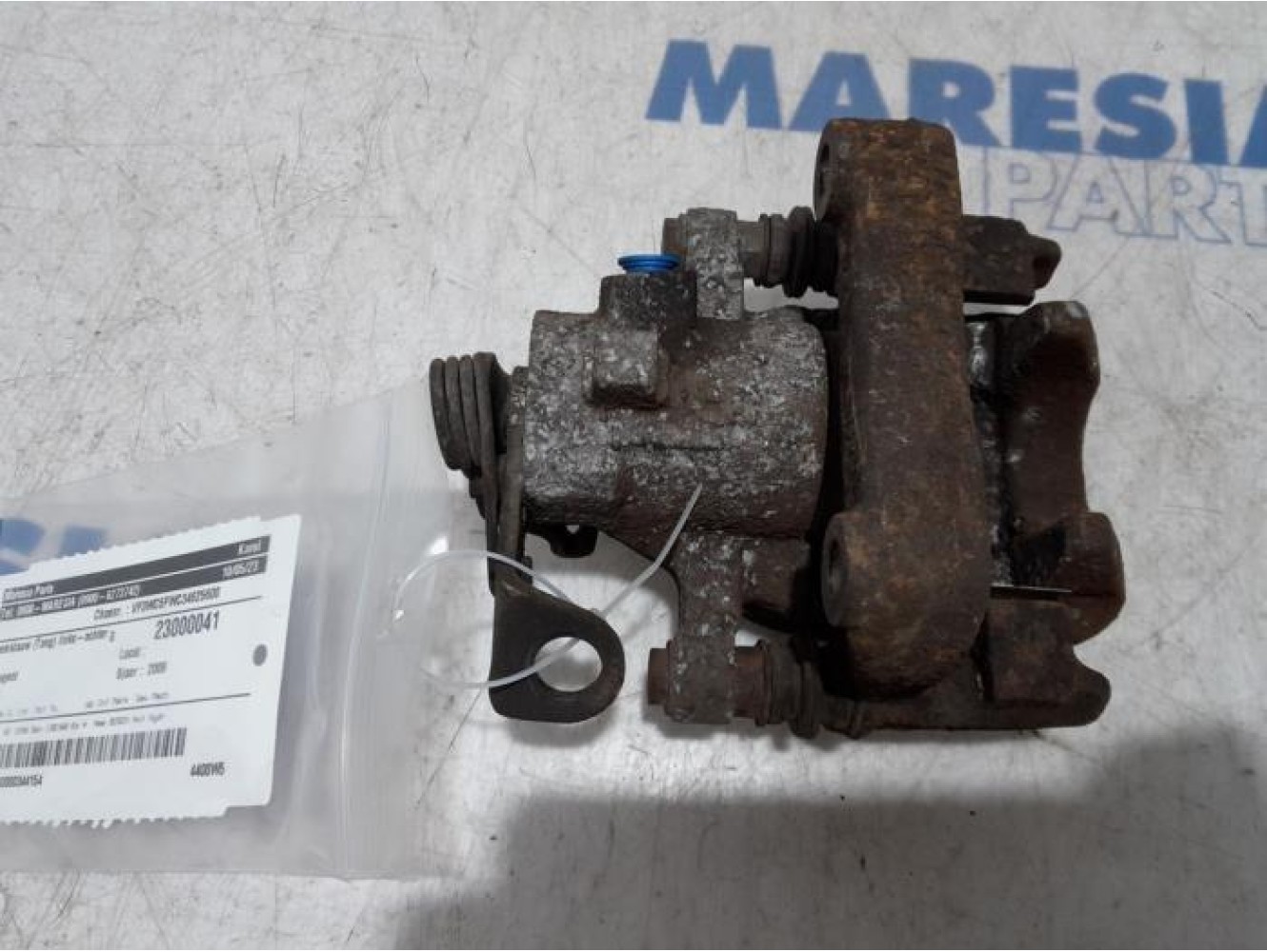 Peugeot - 207 - Bremszange links hinten