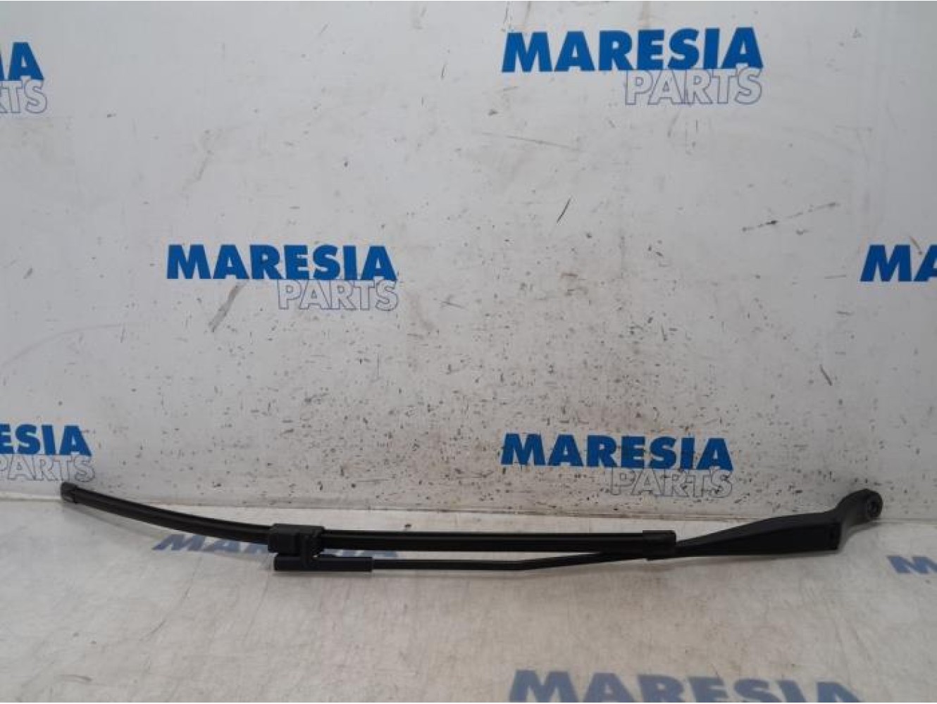 Peugeot - 207 - Front wiper arm