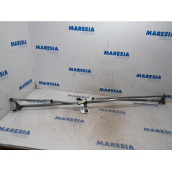 Peugeot - 308 - Wiper mechanism