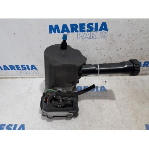 Peugeot - 308 - Power steering pump