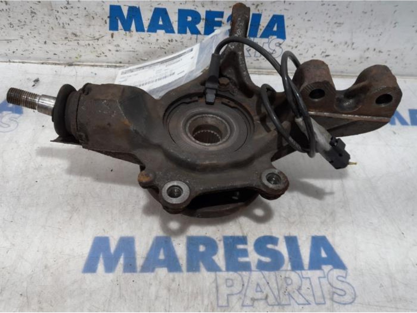 Peugeot - 308 - Achsschenkel links vorne