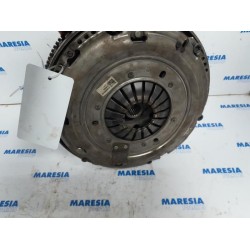 Renault - Trafic - Dual mass flywheel