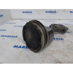 Renault - Megane - Connecting rod