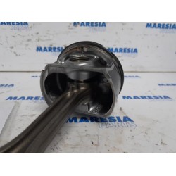 Renault - Megane - Connecting rod