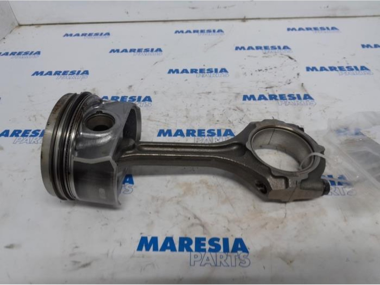 Renault - Megane - Connecting rod