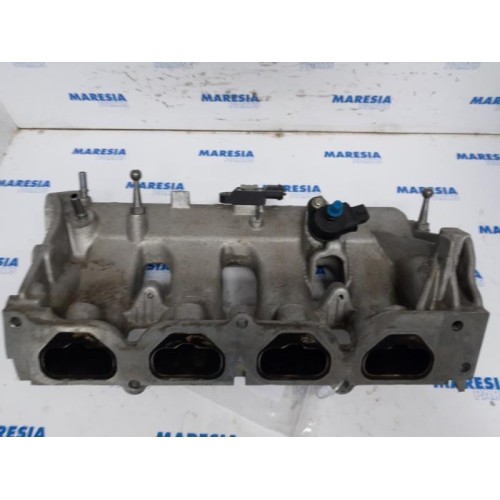 Renault - Megane - Intake manifold