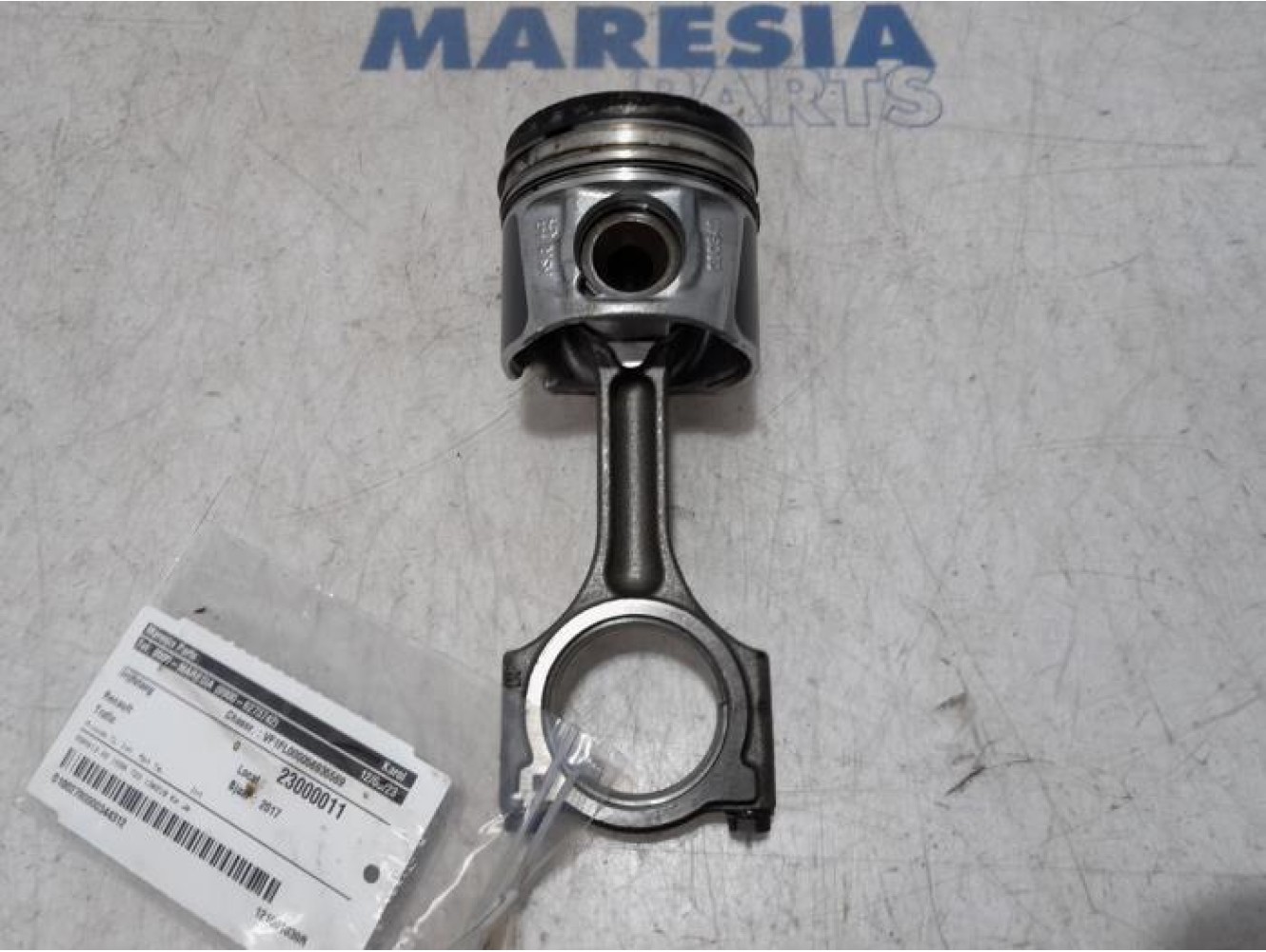 Renault - Trafic - Connecting rod