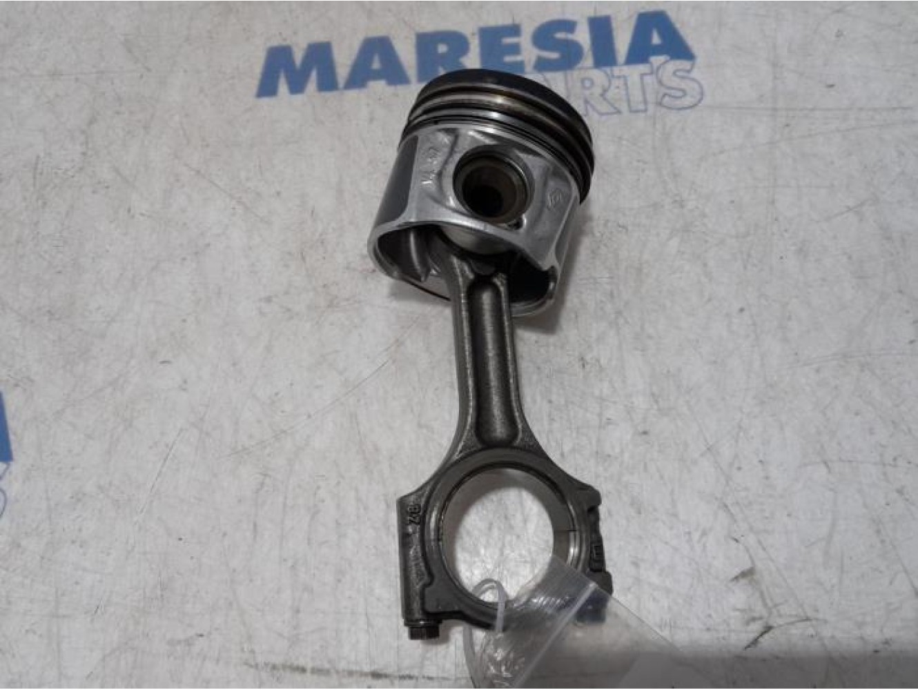 Renault - Trafic - Connecting rod