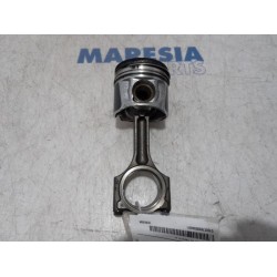 Renault - Trafic - Connecting rod