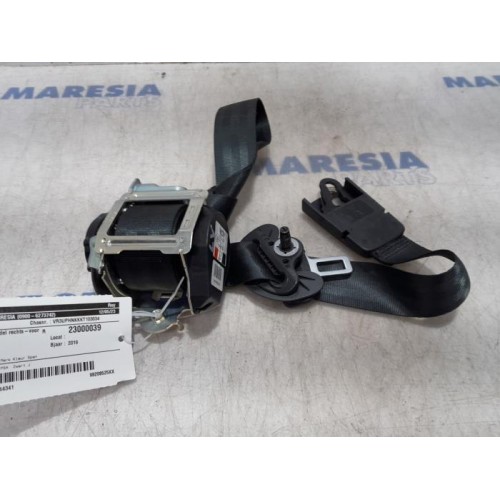 Peugeot - 208 - Front seatbelt, right