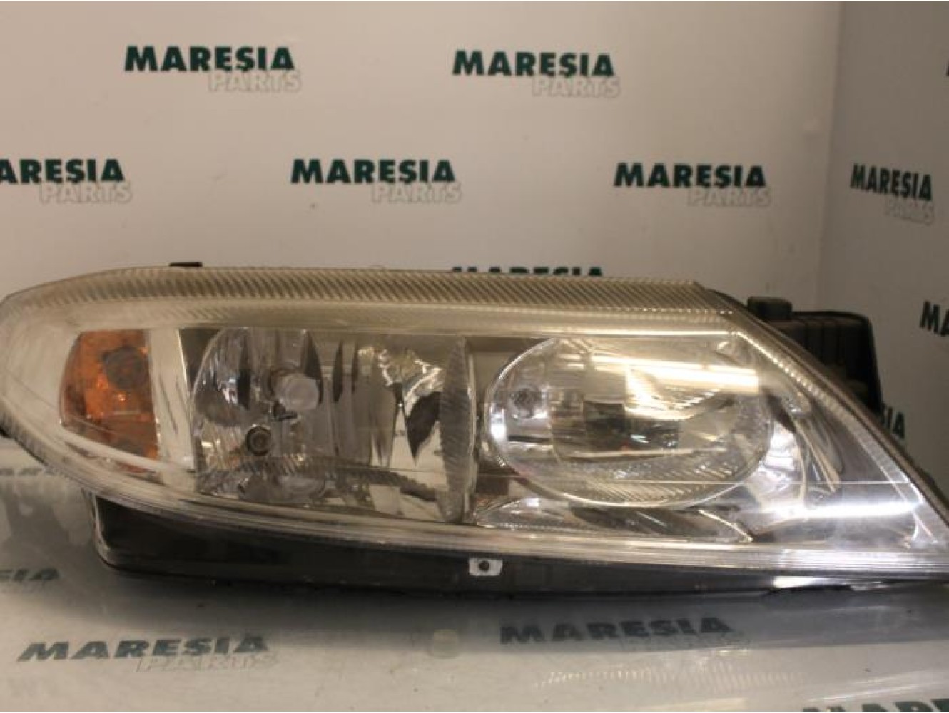 Renault - Laguna - Scheinwerfer rechts