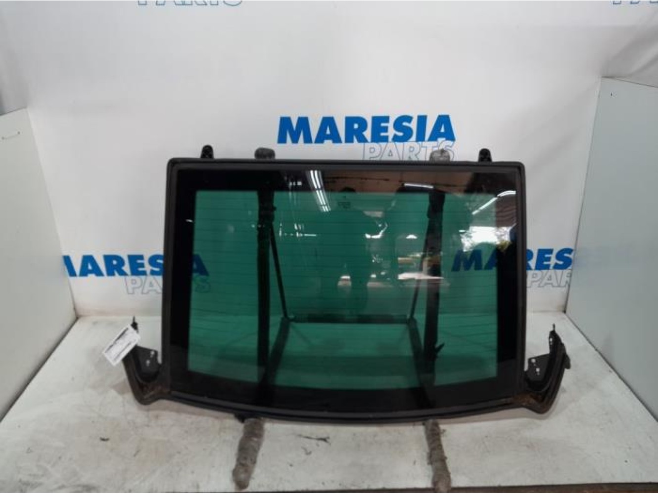 Peugeot - 308 - Rear window