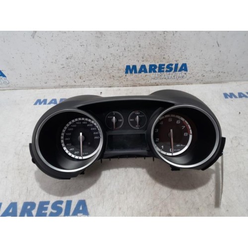 Alfa Romeo - Giulietta - Instrument panel
