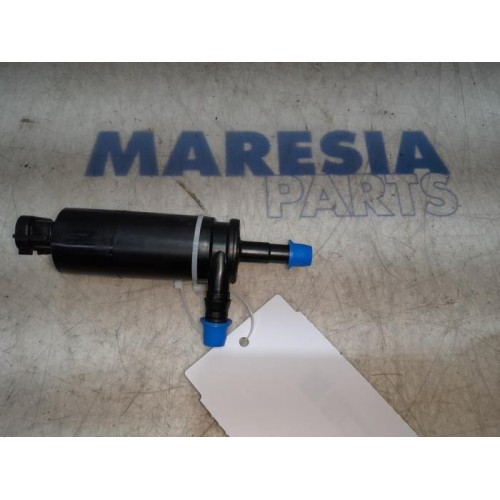 Alfa Romeo - Giulietta - Headlight washer pump