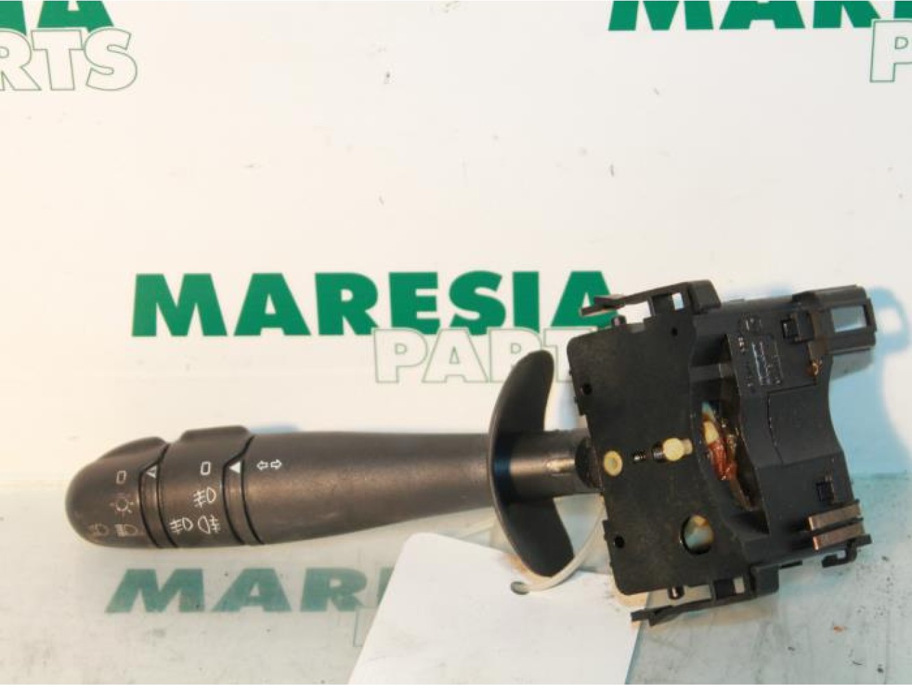 Renault - Laguna - Indicator switch