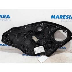 Alfa Romeo - Giulietta - Rear door window mechanism 4-door, right