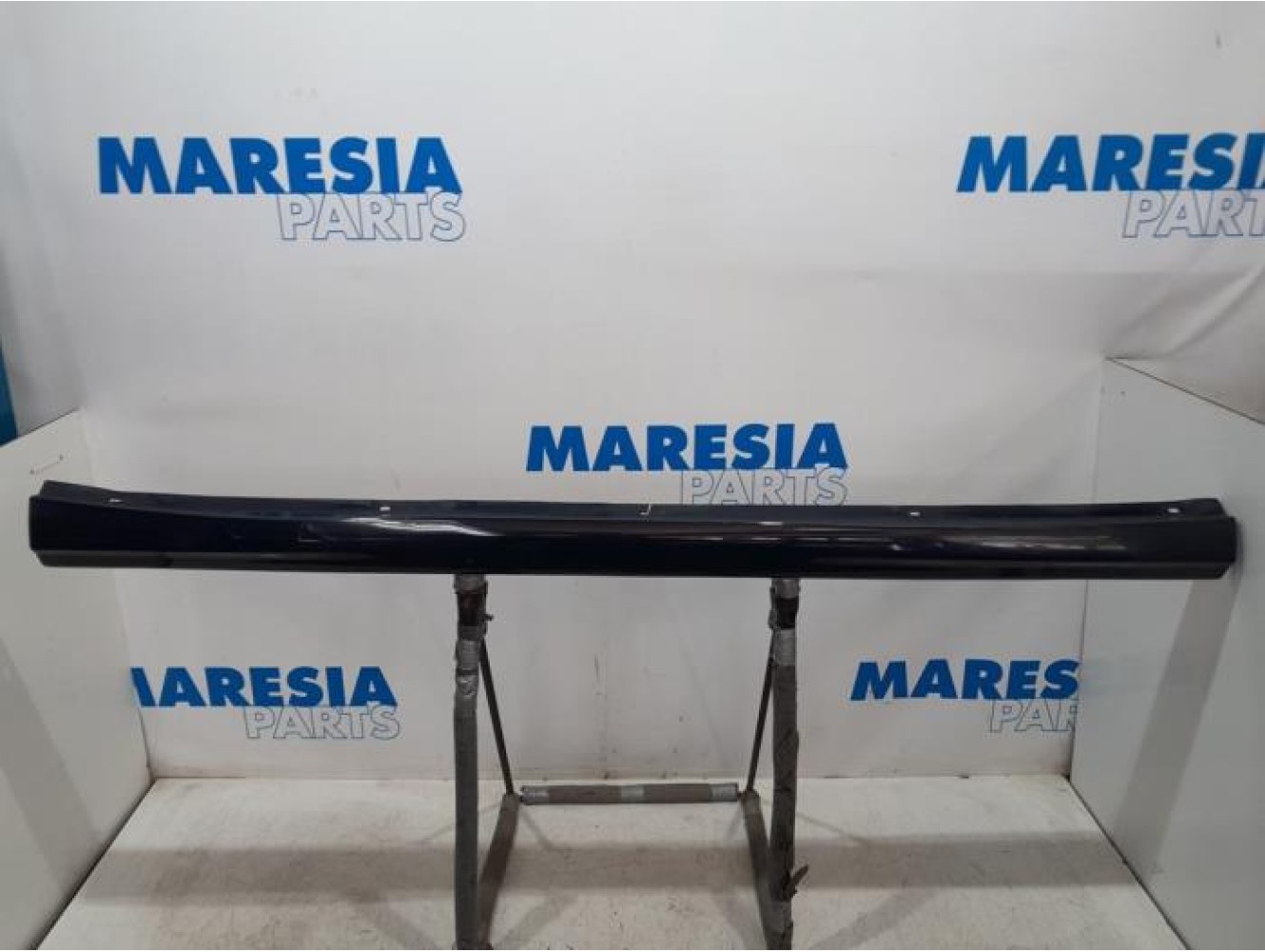 Fiat - Punto Grande - Side skirt, left