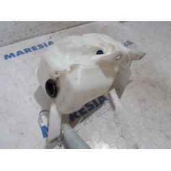 Alfa Romeo - Giulietta - Front windscreen washer reservoir