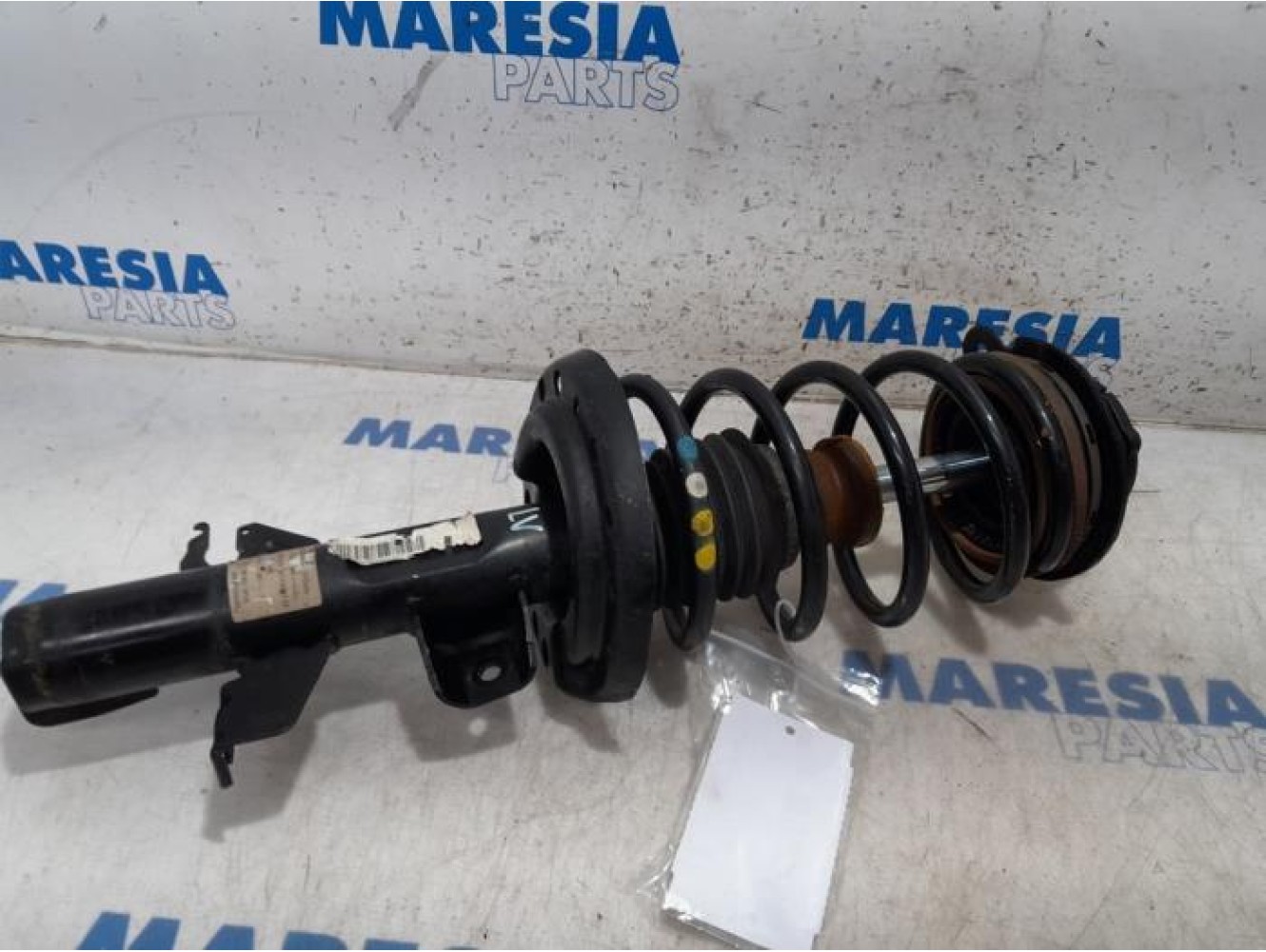Alfa Romeo - Giulietta - Front shock absorber rod, left