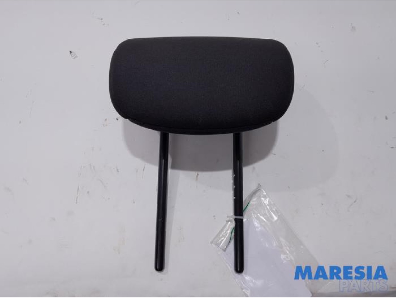 Renault - Captur - Headrest