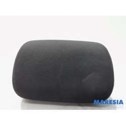 Renault - Captur - Headrest