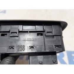 Citroen - C5 - Multi-functional window switch
