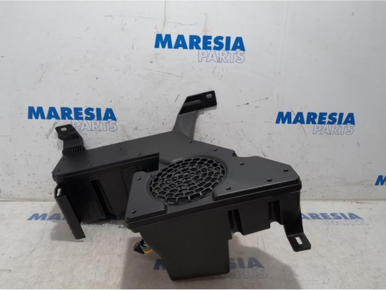 Citroen - C5 - Subwoofer