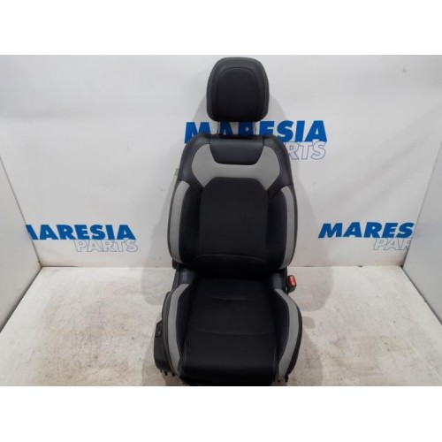 Citroen - DS4 - Seat, right